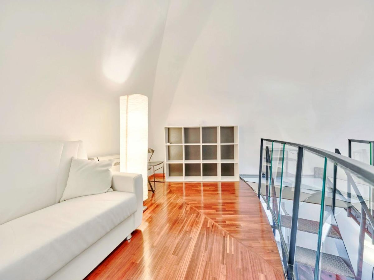 Splendid Apartment In The Historic Center Milan Exterior photo